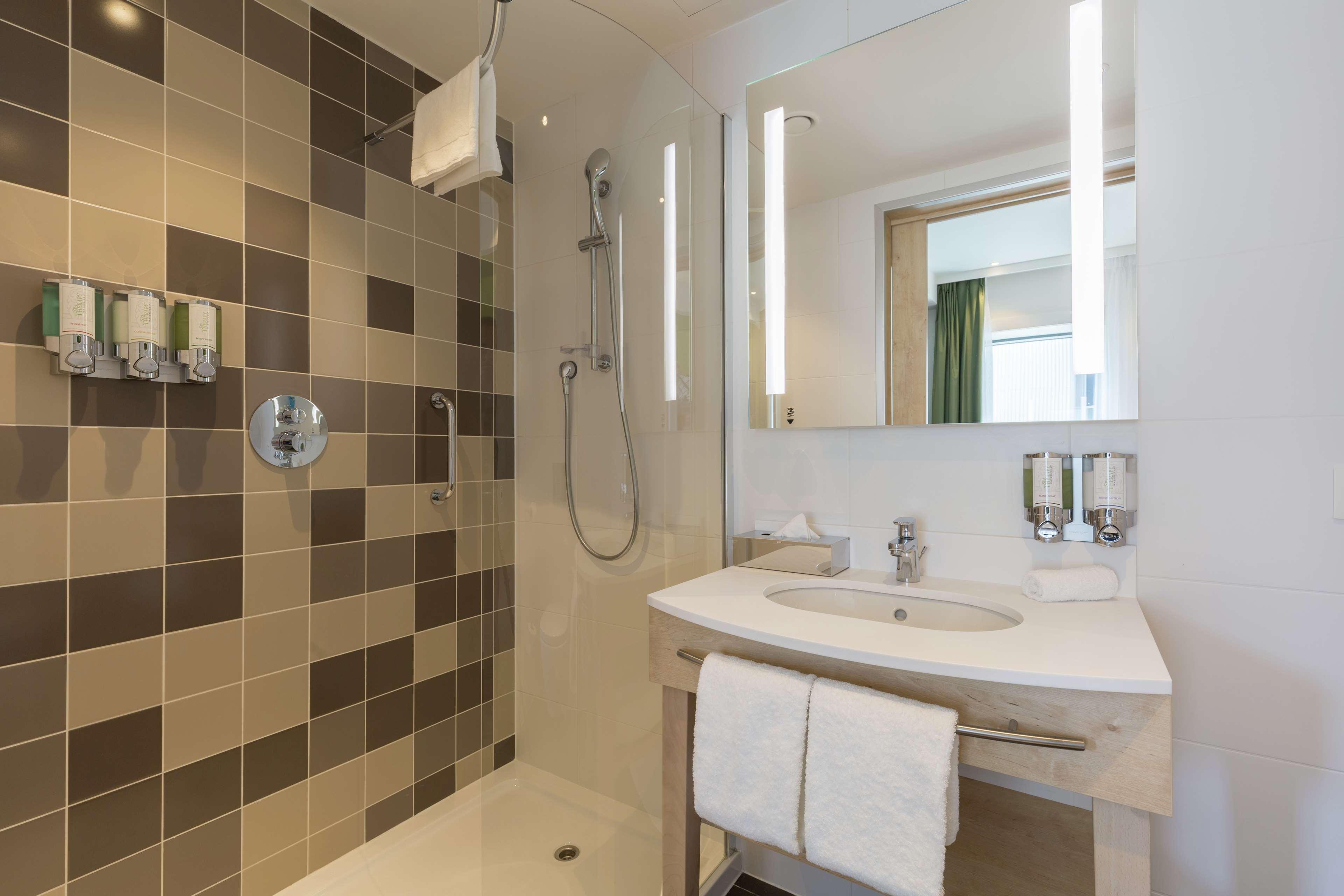 Hotel Hampton By Hilton Station 3*